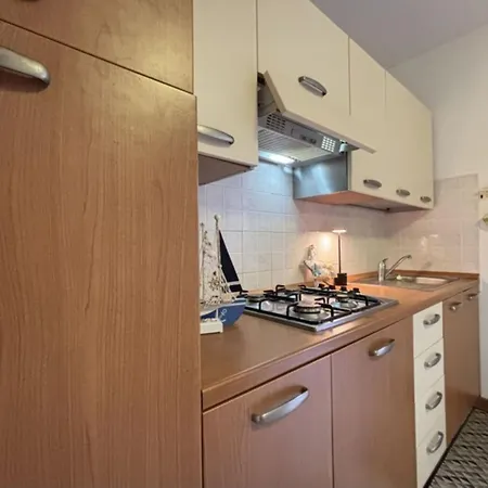 Flat In Seafront With Pool Apartman *