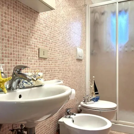 Flat In Seafront With Pool Apartament *